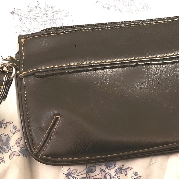 Y2K Vegan Leather Wristlet - Picture 5 of 5